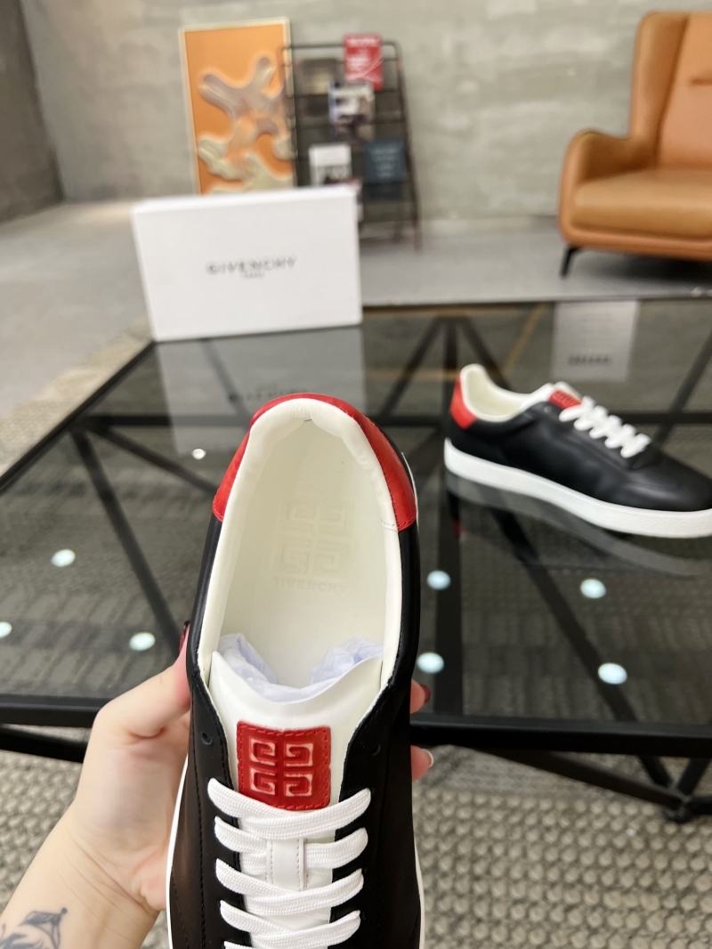 Givenchy Sneakers